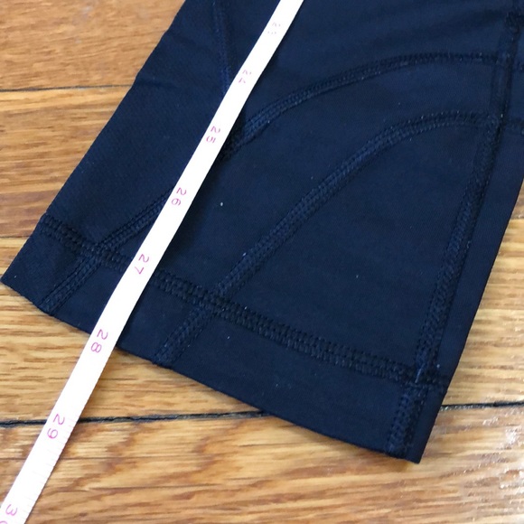 EUC SoulCycle lululemon Wunder Under Crop Sz 4 - Picture 5 of 7